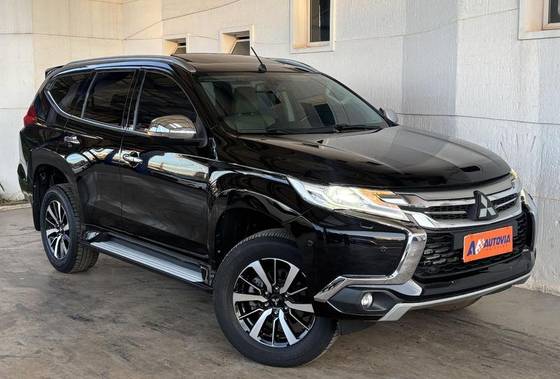 MITSUBISHI PAJERO SPORT 2.4 16V MIVEC TURBO DIESEL HPE AWD AUTOMÁTICO MITSUBISHI PAJERO SPORT 2.4 16V MIVEC TURBO DIESEL HPE AWD AUTOMÁTICO
